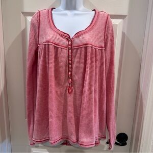 We The Free Kai Henley Waffle Knit Washed Out Red Long Sleeve Snap-Front Top Med